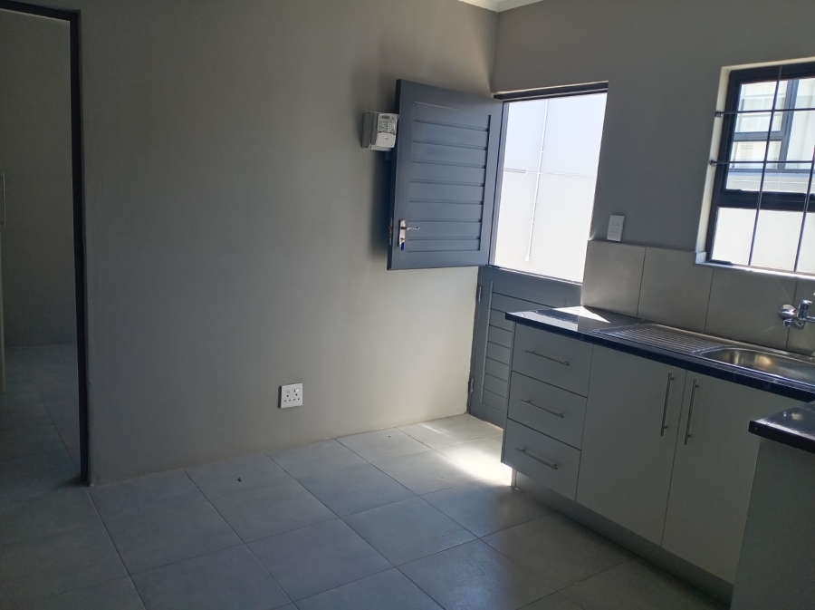 To Let 1 Bedroom Property for Rent in Buffalo Flats Eastern Cape